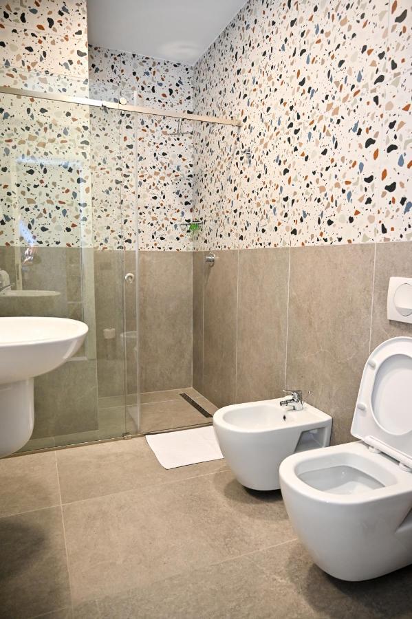 Hotel Vino Драч Екстериор снимка