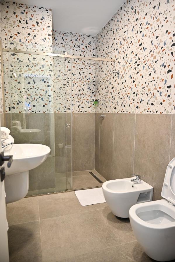 Hotel Vino Драч Екстериор снимка